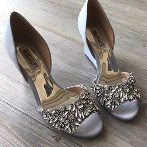 Badgley Mischka jem silver wedges